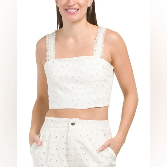 House of Harlow 1960 Tops - House of Harlow 1960 Eyelet Crop Top - Size M - White - NWT‎